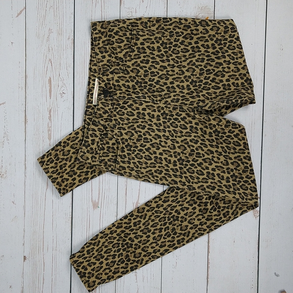 Levi's Pants - Levi's Animal Print 720 High-rise Skinny Pants